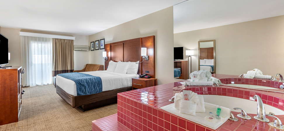 Kingbed with Hottub